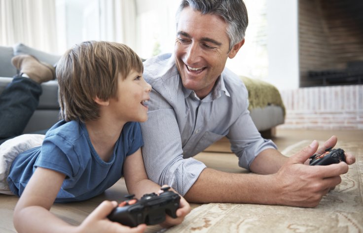 dad-son-playing-video-games